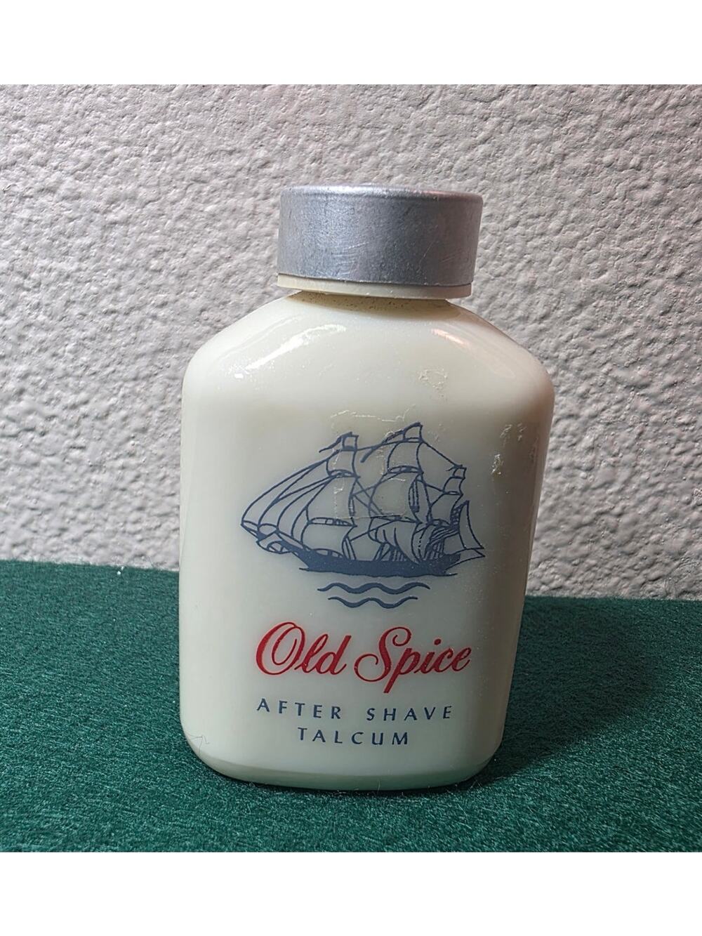 Old Spice After Shave Talcum 1 3/8 Oz Glass Bottle w/ Metal Cap SHULTON